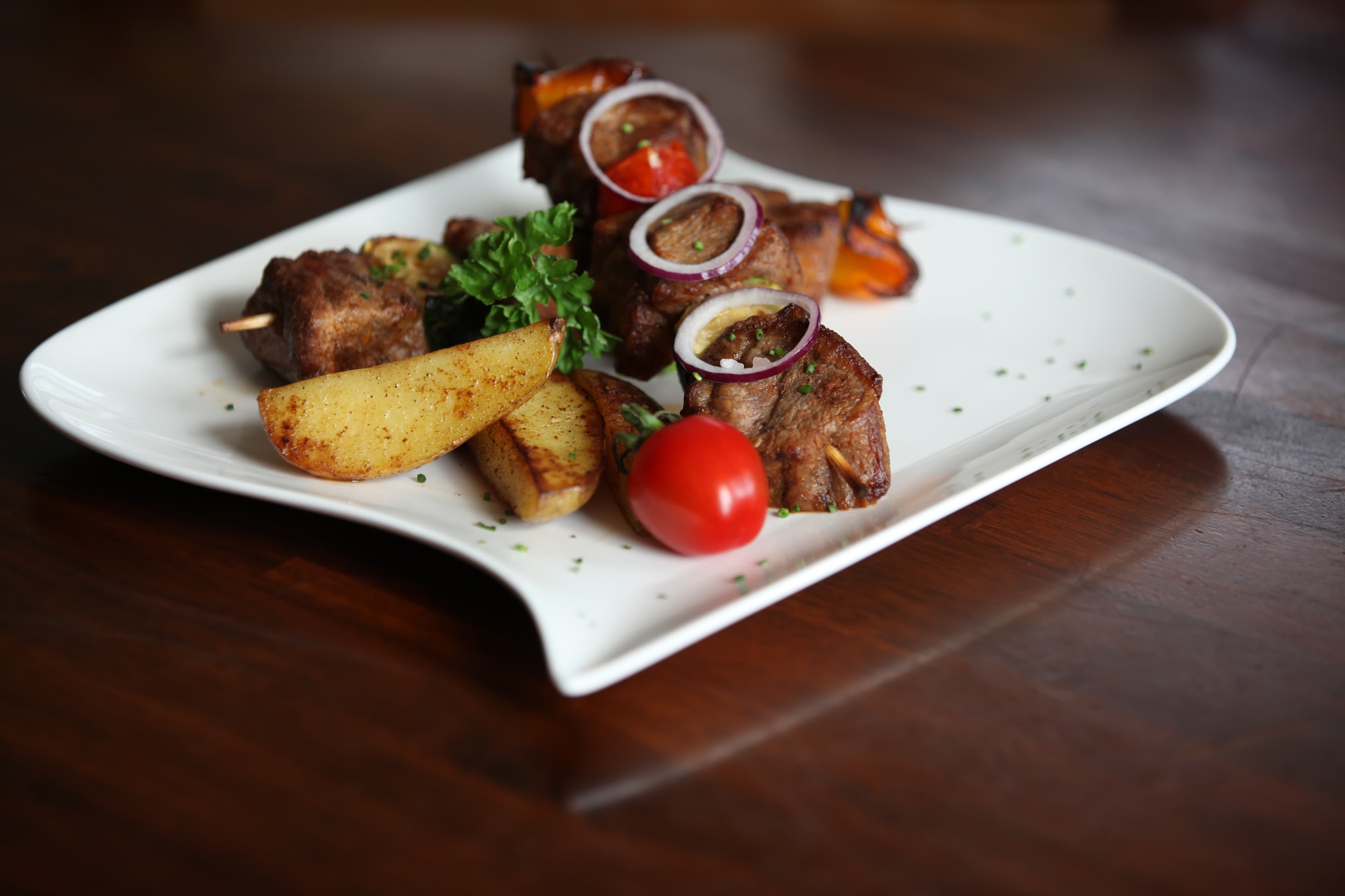 Knusprige und würzige Kartoffelecken